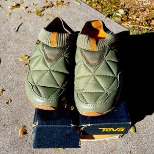 TEVA olive slides w8